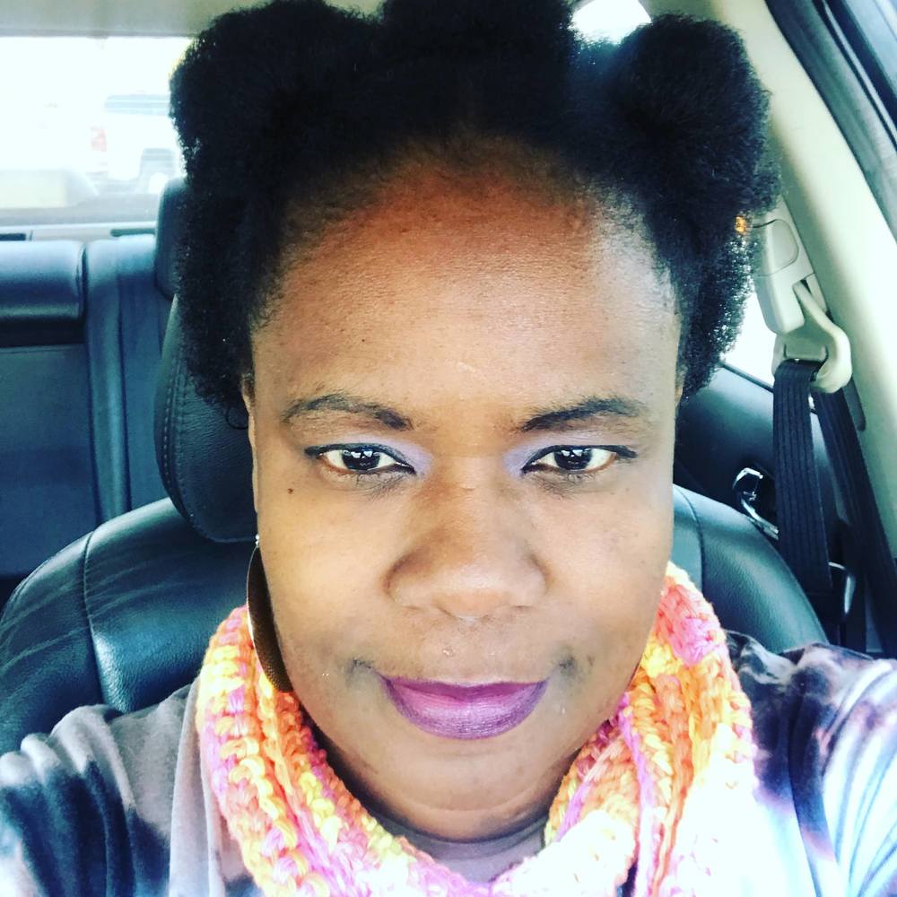 Meet your Posher, Angela